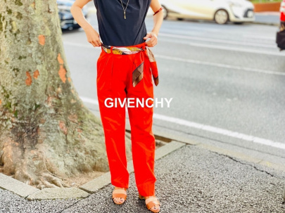 「インポートブランドのGIVENCHY 」