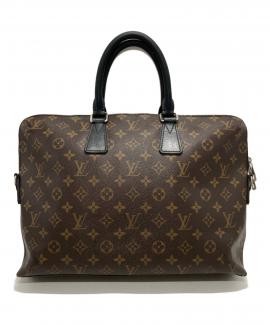 「ラグジュアリーブランドのLOUIS VUITTON 」