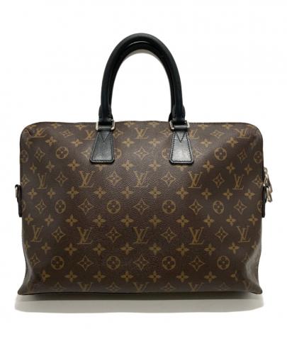 「ラグジュアリーブランドのLOUIS VUITTON 」