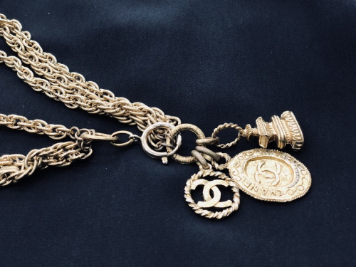 シャネルのヴィンテージネックレス