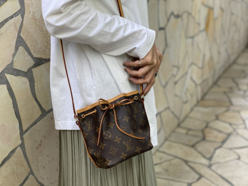 ルイ ヴィトン　のショルダーバッグ