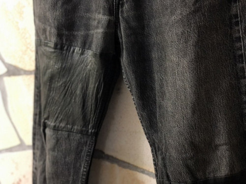 マルタンマルジェラのリメイクレザー切替デニムパンツ