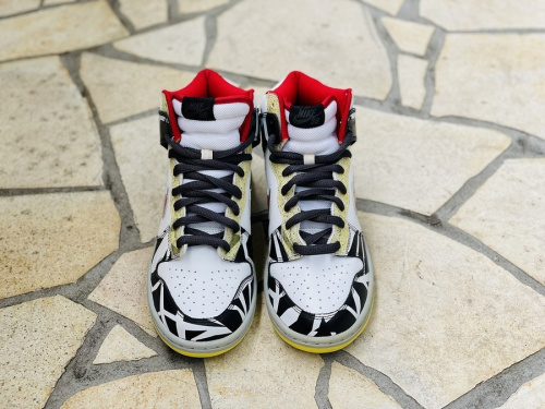 ナイキのDUNK HIGH PREMIUM SB