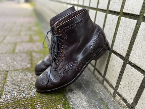 シェルコードバンウィングチップブーツのたまプラーザ店