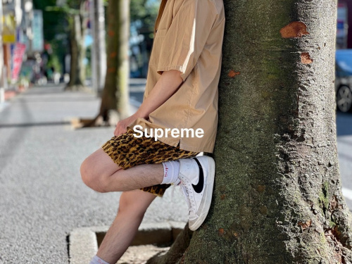 ストリートブランドのSUPREME　