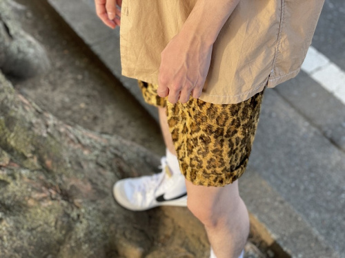 シュプリーム　のFur Belted Short Leopard