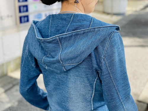 ライダースジップパーカーのオープン