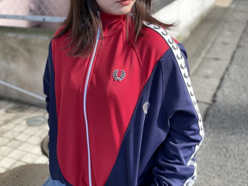 77サーカ×フレッドペリーの再構築トラックジャケット