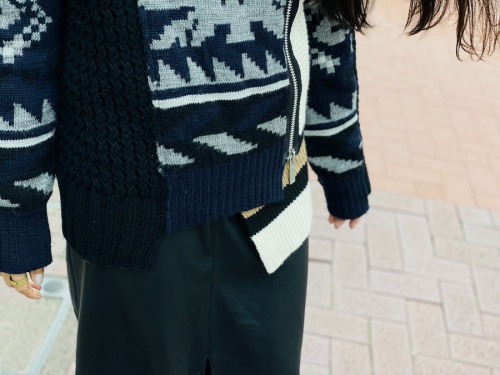 サカイの18AWアシンメトリーニット