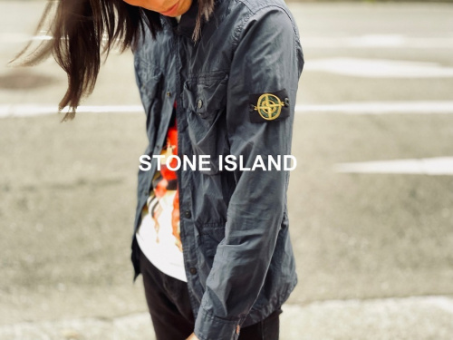 ラグジュアリーブランドのSTONE ISLAND