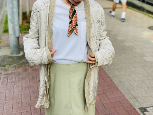 エルメスのライニングシルクニットカーディガン