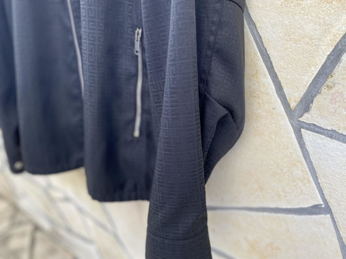 4Gジャガードウィンドブレーカーの買取強化