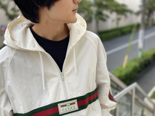 グッチのアノラックパーカ