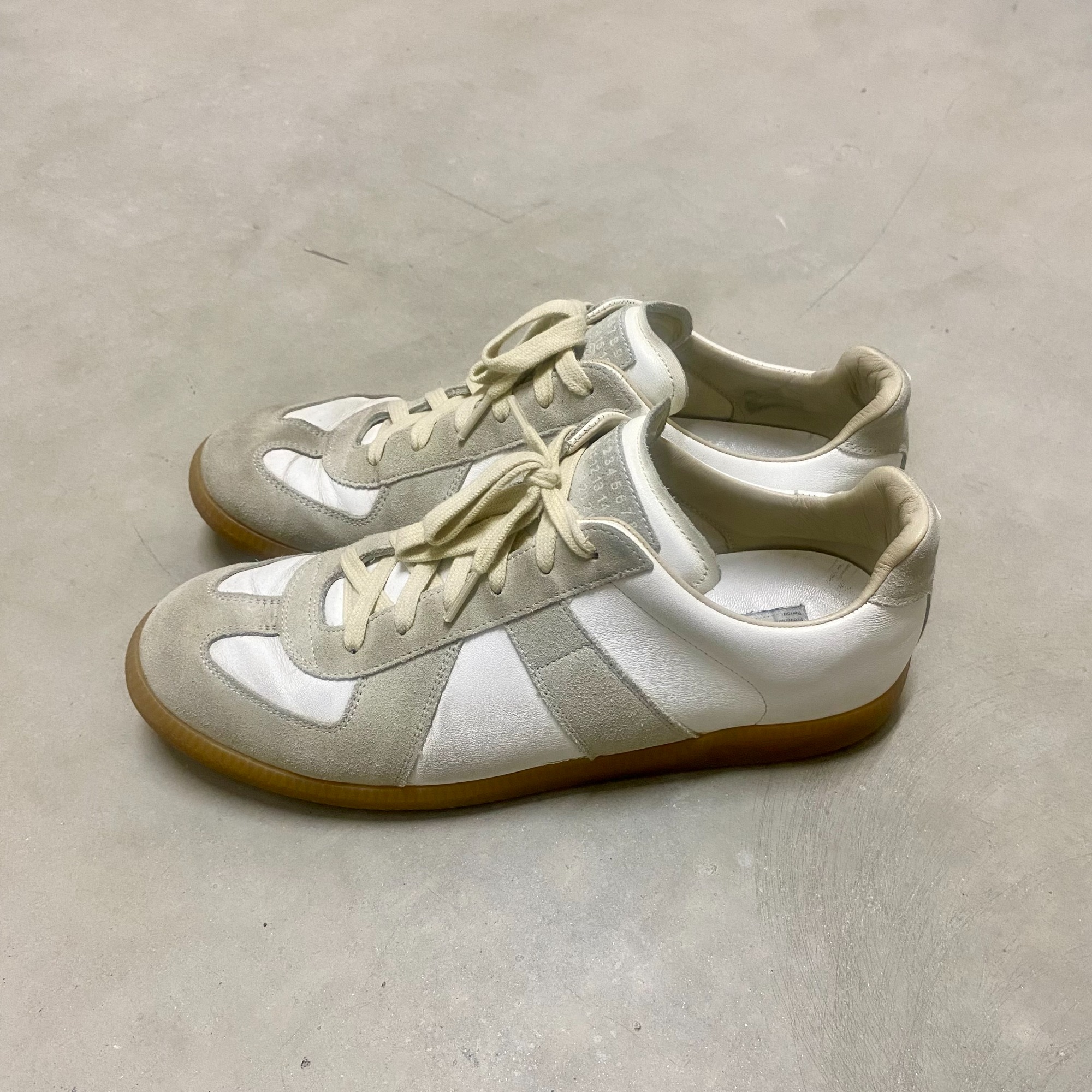 たぬき 希少 Maison Margiela】より、ジャーマントレーナーを買取入荷致し 靴