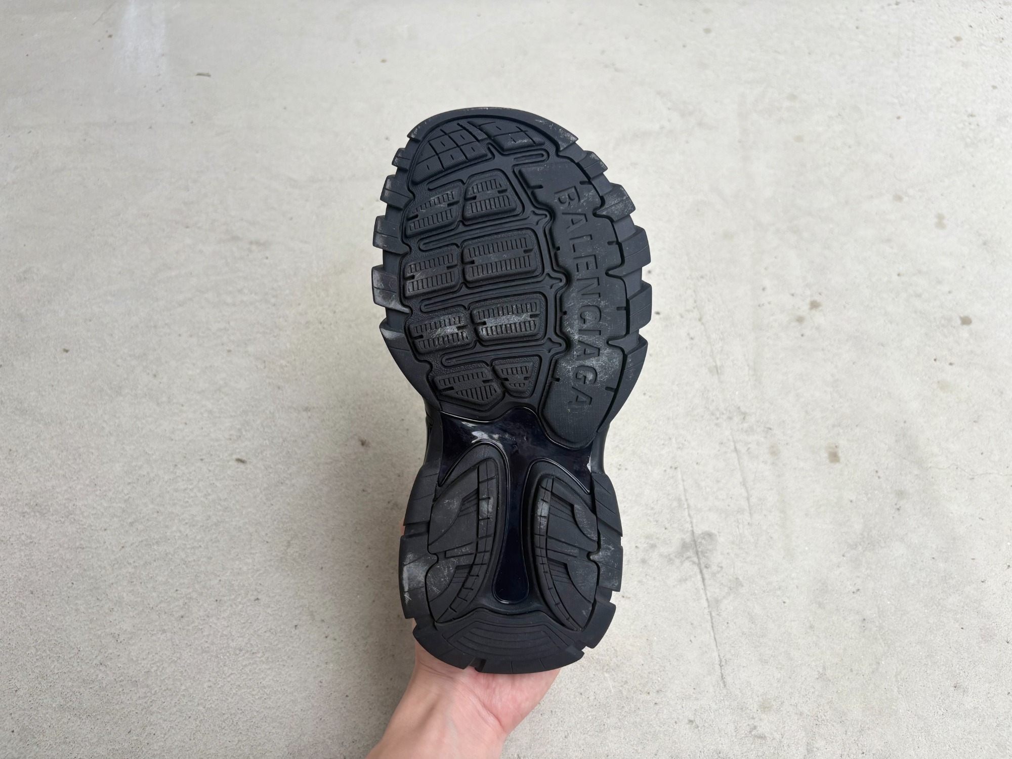 希少【BALENCIAGA】トラックサンダル（関税込み） BALENCIAGA/バレンシアガ】より、トラックサンダルを買取入荷