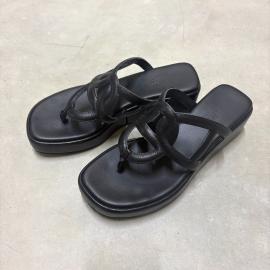 【HERMES/エルメス】より、トングサンダルを買取入荷致しました！【店頭・オンラインストアにて絶賛販売中】