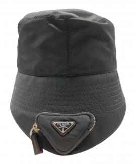 「ラグジュアリーブランドのPRADA 」