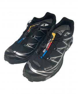 「スニーカーのSALOMON 」