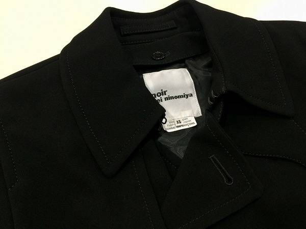 noir kei ninomiya(ノワールケイニノミヤ)から、18SSトレンチコート 