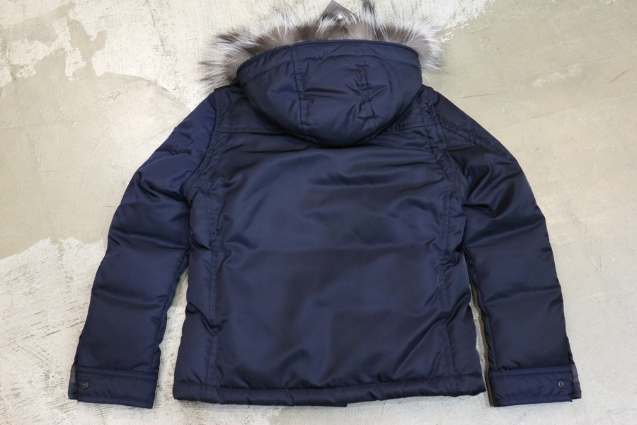 BLACK LABEL CRESTBRIDGE】より未使用のダウンジャケットが入荷しま