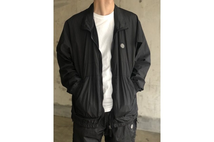 インポートブランド【STONE ISLAND /ストーンアイランド】から
