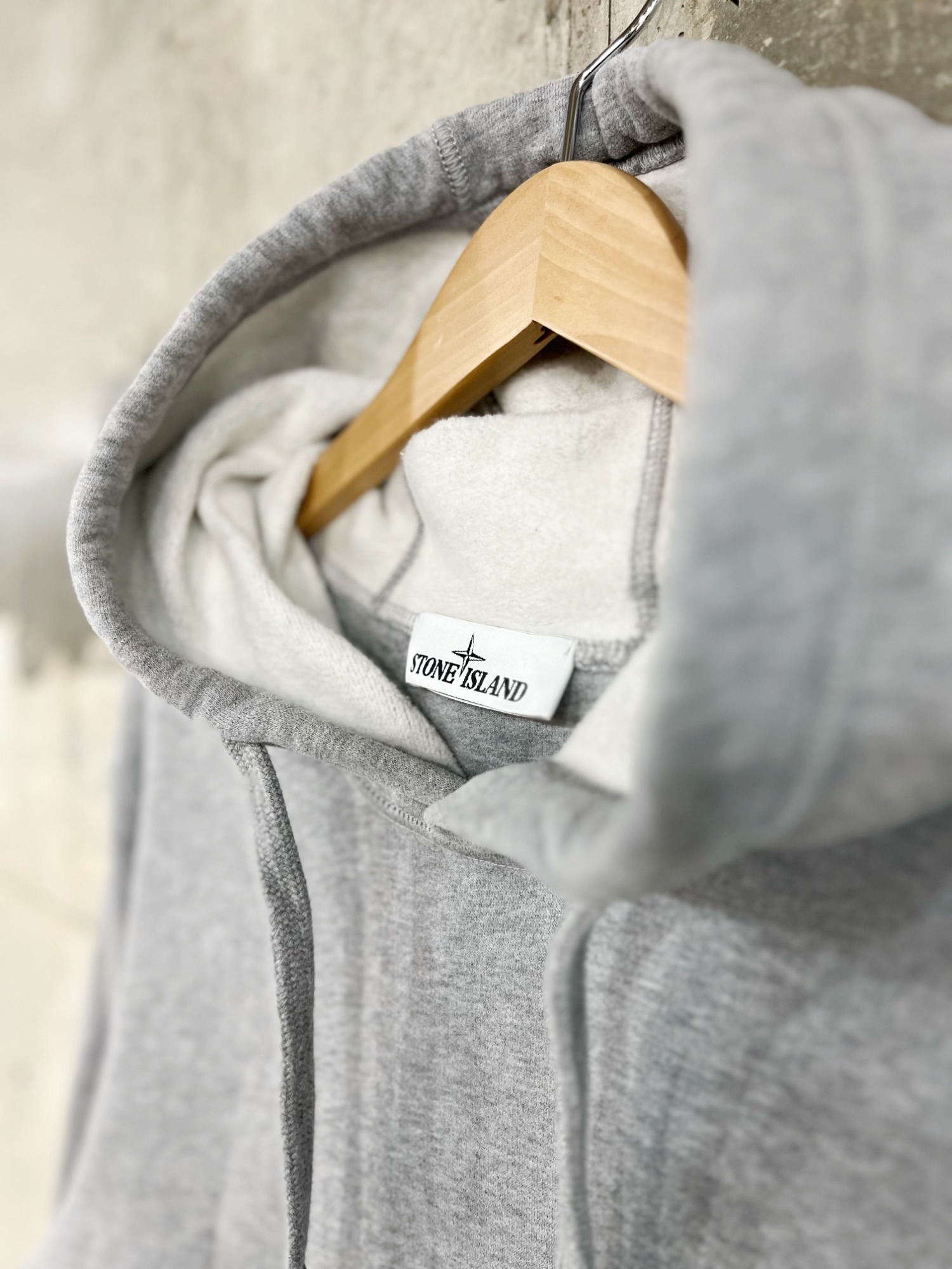 STONE ISLAND / ストーンアイランド】よりプルオーバースウェット 