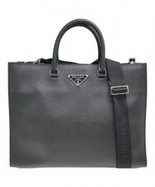 【PRADA / プラダ】サフィアーノ レザー2WAYバック|永遠の憧れを日常に。上質な黒が導く大人の品格
