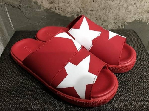 コンバースのNIKE