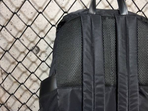 ラコステのポーター