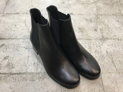 キャリアファッションのファビオルスコーニ