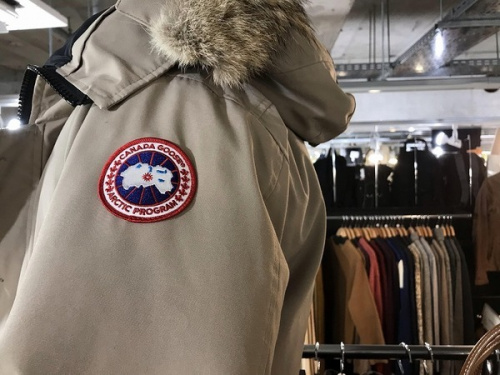 スタッフ募集のビジネスアイテム