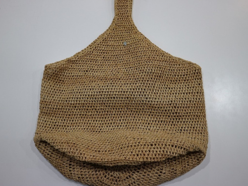 ラフィアのバッグ