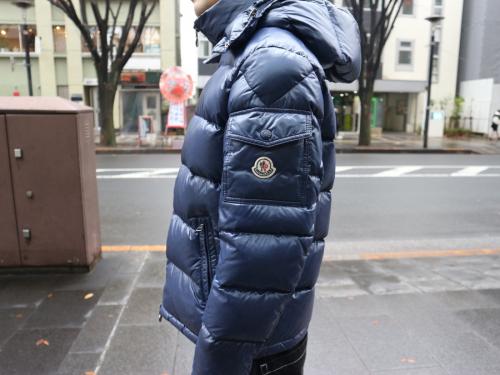 モンクレールのダウン　トップス