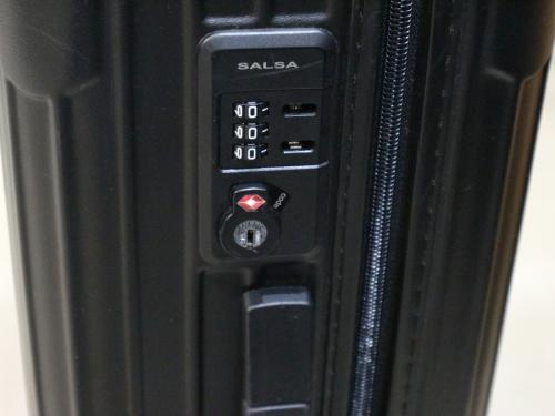 リモワのスーツケース