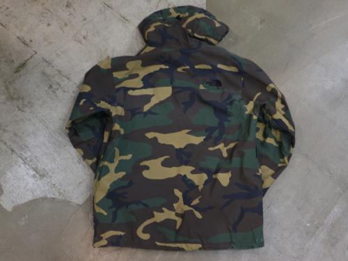 ザノースフェイスのマウンテンパーカー