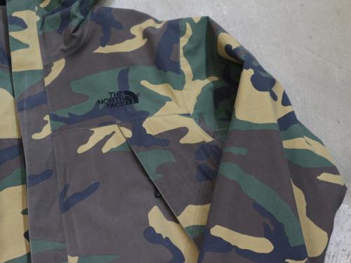 マウンテンパーカーのメンズ