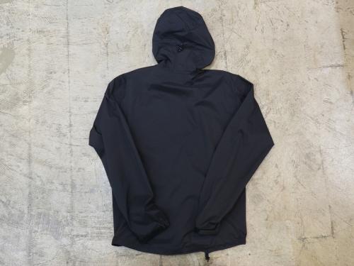 アークテリクスのスコーミッシュフーディ