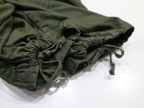 フィールドパンツ