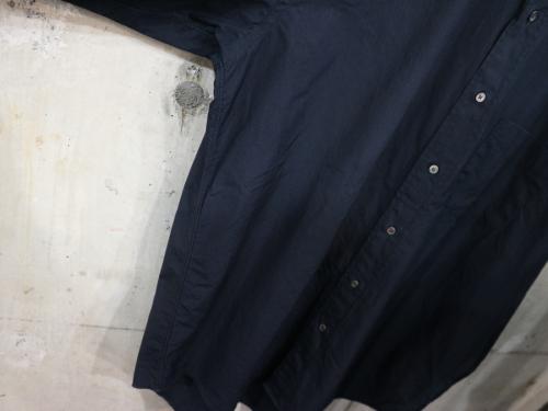 グラフペーパーのシャツ