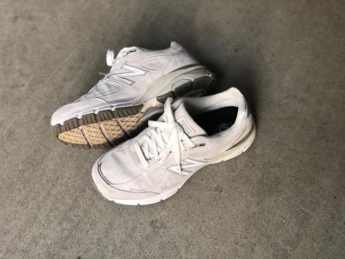 ニューバランスのスニーカー