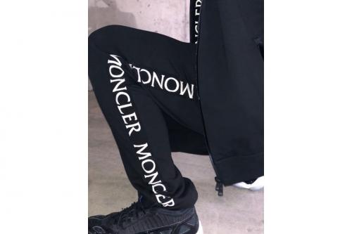 MONCLER ライン ロゴ 2WAY フード スウェットパーカー MONCLER モンクレール パーカー スウェット プルオーバー