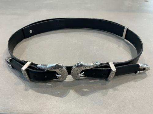 TOGA PULLAのトーガ プルラ