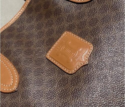 マカダムのトートバッグ