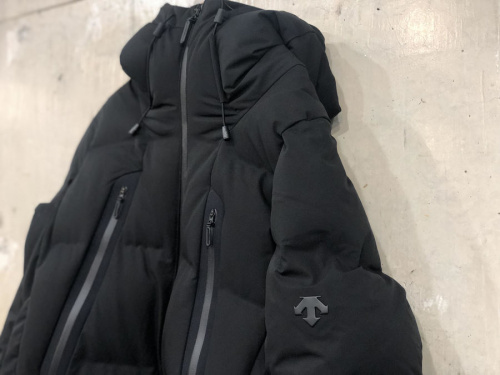 スポーツブランドのDESCENTE ALLTERRAIN