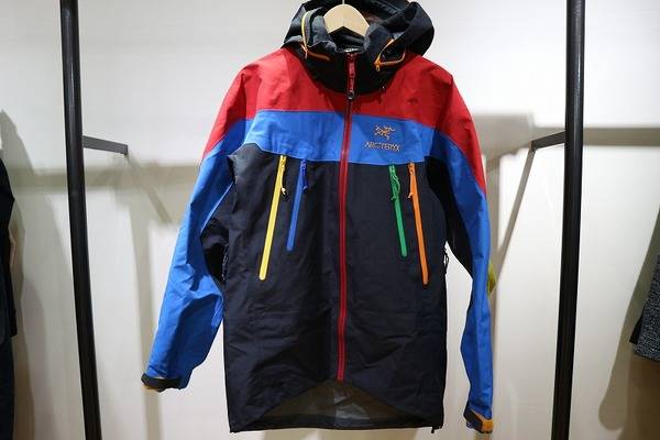 ARC'TERYXの名作別注モデルがついに亀有に！！[2017.12.24発行]｜トレ