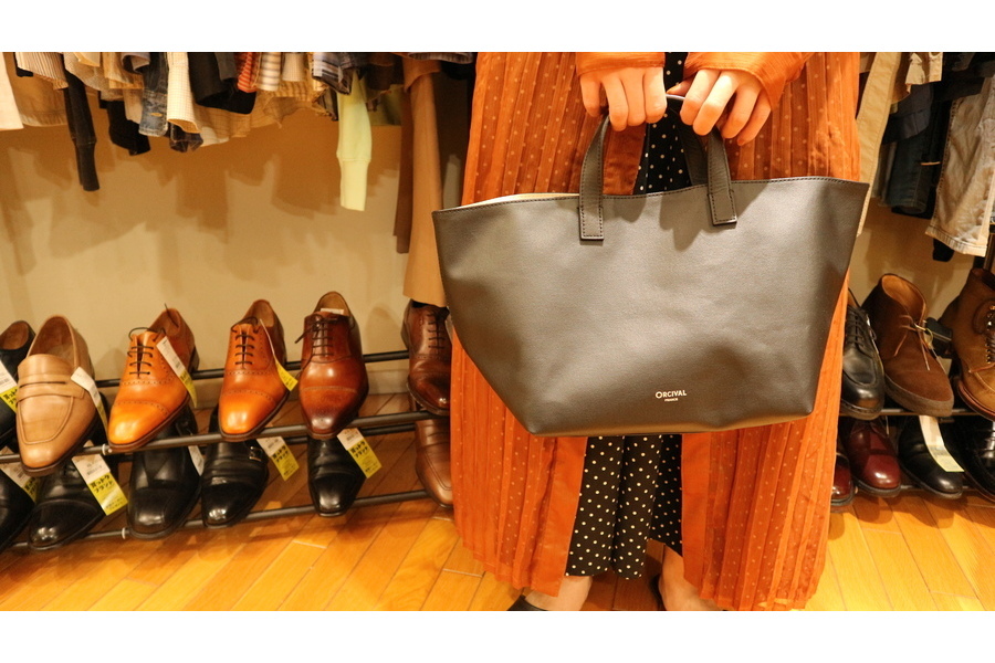 CHANEL シャネル ホイッスル 付き キャンバス トートバッグ モナ 収納ボックス CHANEL シャネル ホイッスル 付き キャンバス