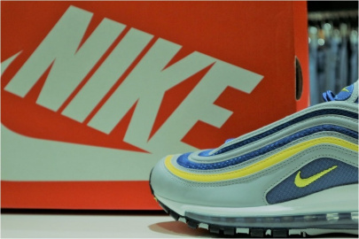 「スニーカーのNIKE 」