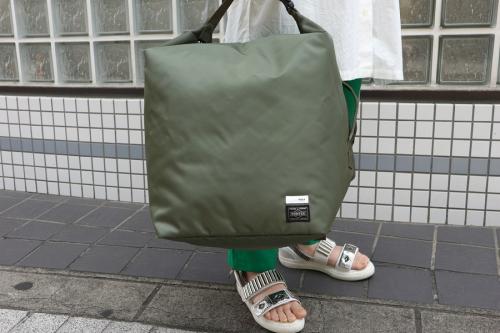 トーガ プルラ TOGA PULLA PORTER ボンサック カーキ TOGA × PORTER – TOGA ONLINE STORE