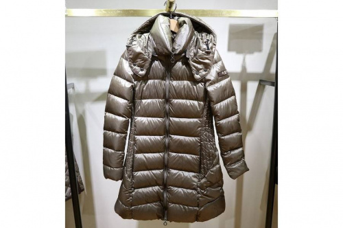 BABILAのダウンコート