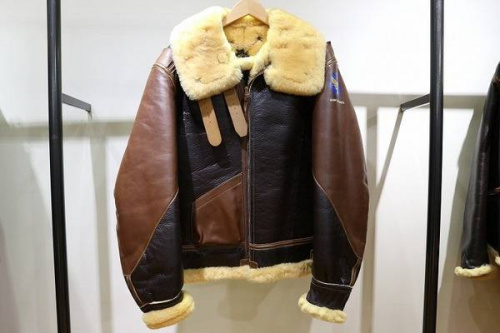 バズリクソンの亀有